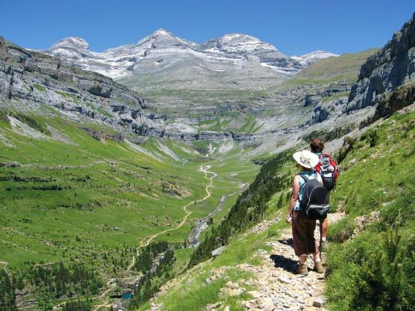 Spanish Pyrenees guided walking holiday