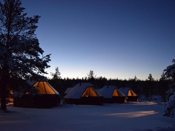 Northern Lights family holiday, tailor made