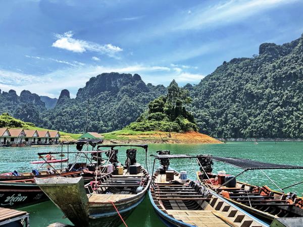Family adventure holiday in Thailand
